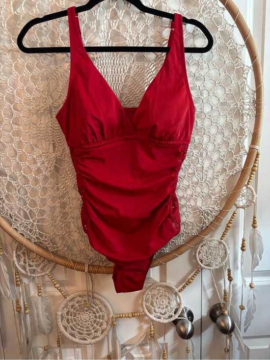 Jantzen Other - Jantzen Bright Red One-Piece Swimwear Size 10 A00429